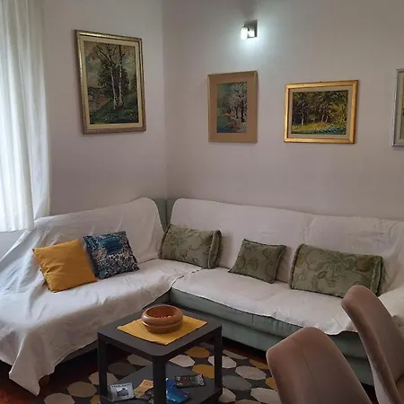 Tea Apartment